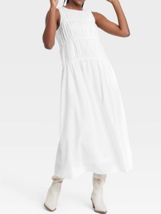 Universal Thread Dresses & Skirts - Universal Thread White Tiered MIDI Dress